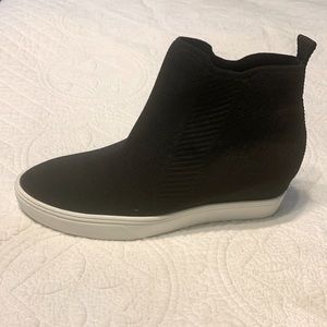 MIA Black slip on boots Size 8 Never Worn
